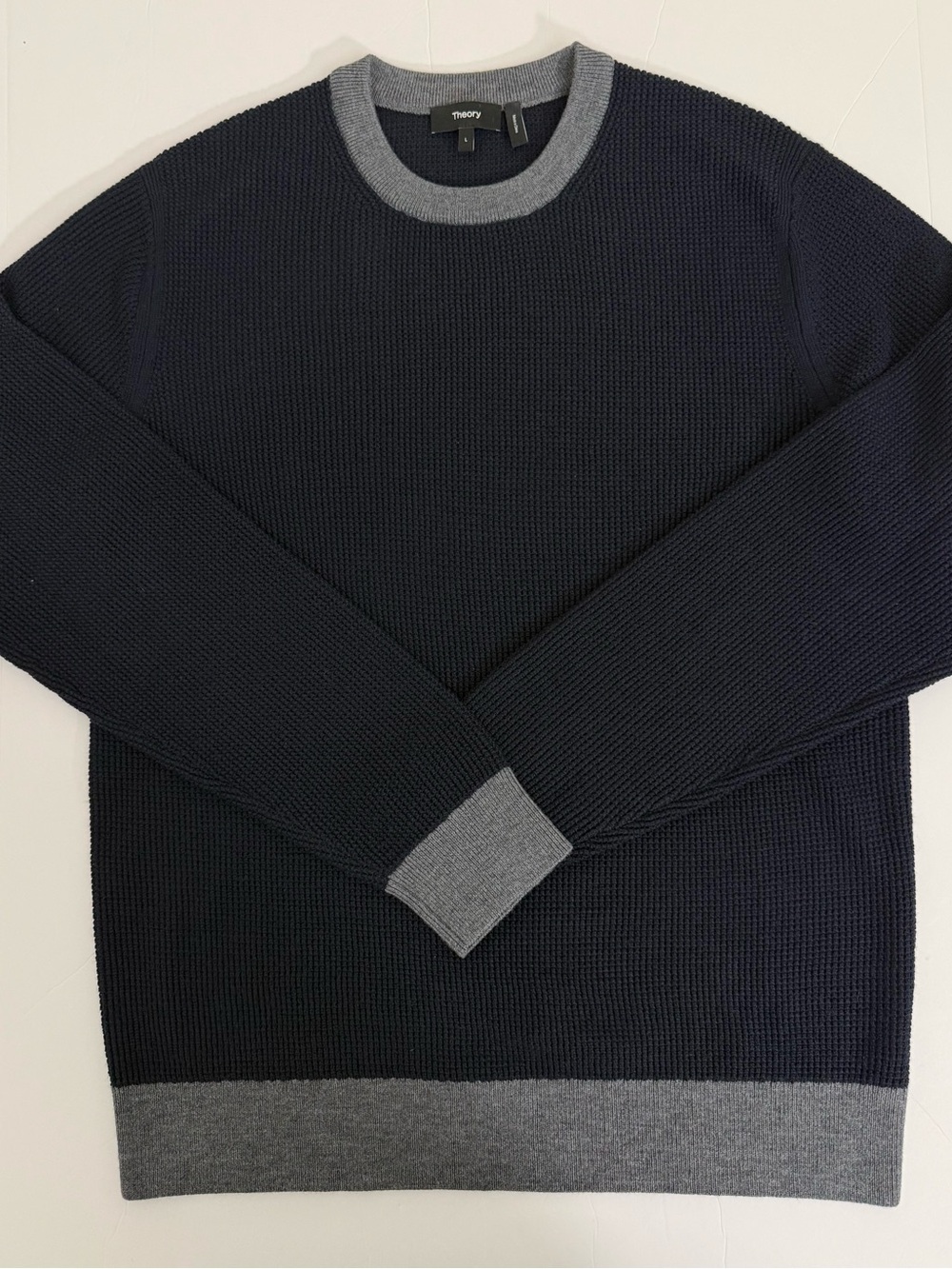 Theory Dark Navy Gray Crewneck Sweater Men’s Large NWOT
